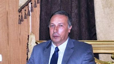 إصابة عاملين سقطا من أعلى صومعة قمح بالوادي الجديد