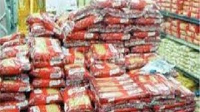 التحفظ على كميات من المكرونة منتهية الصلاحية بالمنيا