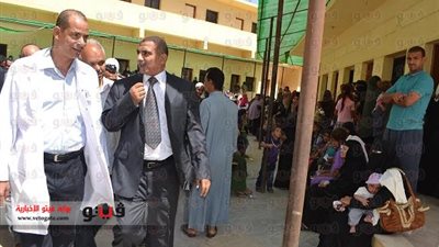 محافظ الفيوم يحيل طبيبين للتحقيق لعدم الوجود في العمل