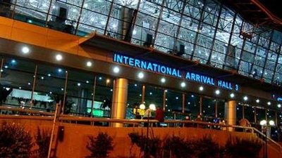 قائد القوات البحرية الإريترية يغادر القاهرة