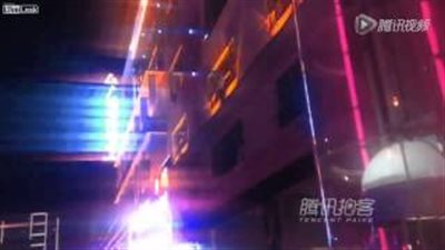 بالفيديو.. لحظة انتحار فتاة بالقفز من مبنى فندق في الصين