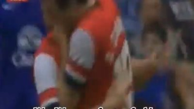 بالفيديو.. مسعود أوزيل يتقدم بالهدف الأول للأرسنال في إيفرتون