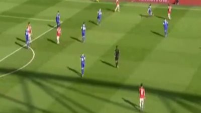 بالفيديو.. جيرود يتقدم بالهدف الثالث للأرسنال في مرمى إيفرتون