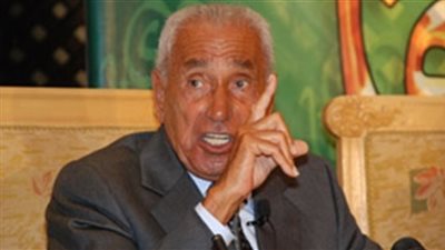 «هيكل»: «السيسي» لم يصنع نظامه.. وأجهزة الدولة تتصارع عليه