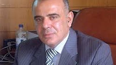 «خليفة» يطالب «البورصة» بإلزام الشركات بإعلان تأثرها بتراجع النفط