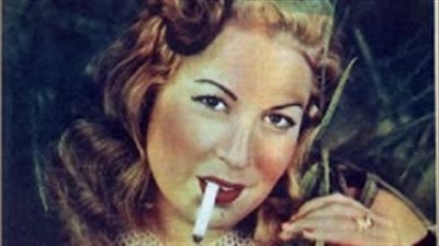 مشاهير زمن الفن الجميل.. نجوم على أغلفة علب السجائر