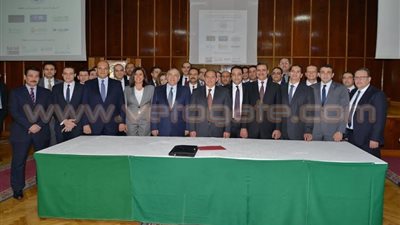 بالصور.. تحالف الأهلي المصرى يفوز بتمويل 3 محطات كهربائية