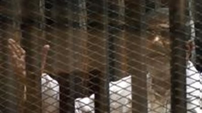 كلابش الحديد ينتظر الفلاحين بدلا من الفأس