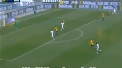 بالفيديو.. «هيلاس فيرونا» يتعادل إيجابيا مع «ساسولو» بالشوط الأول