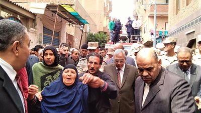 نجلة شهيد القوات المسلحة بالدقهلية ترافق جثمان والدها تنفيذا لوصيته (فيديو)