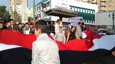 نيابة الزقازيق تحقق فى اشتباكات أمس أمام محافظة الشرقية