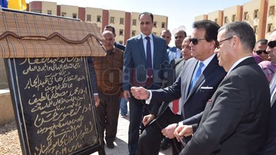 وزير التعليم العالي يفتتح مباني كليات وبئرا استكشافية ببني سويف (صور)