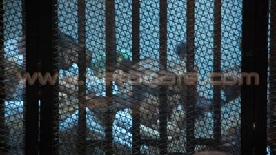 تفاصيل جلسة «مذبحة بورسعيد».. النيابة: المتهمون شوهوا سمعة مصر الراعية للرياضة.. توزيع الجناة على المدرجات قبل المباراة.. روابط المشجعين باب للتنابذ.. وانخراط أهالي الشهداء في البكاء خلال ال