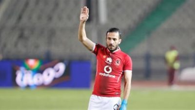 كواليس جلسة لاسارتي مع معلول والشناوي في مران الأهلي