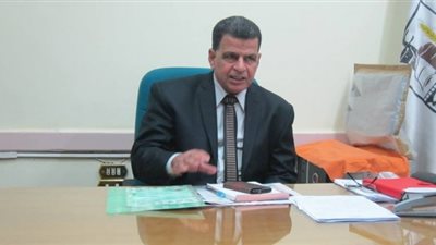 وكيل «تعليم بني سويف» يحذر من «التلميحات السياسية» في أسئلة الامتحانات