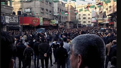 غزة تشتعل.. تظاهرات واسعة ضد الغلاء وحماس تقمع المحتجين (فيديو)