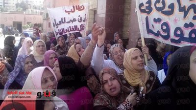 بالصور.. ممرضات وعمال جامعة طنطا يطالبون بالأدنى للأجور