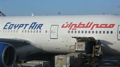 تفاصيل اجتماع «مصر للطيران» بكبرى شركات السياحة بالمدينة المنورة.. «شاهين» يعرض أحدث مميزات الشركة.. يبحث تذليل العقبات أمام العملاء.. وطرح نظام جديد للحجز أوائل عام 2016