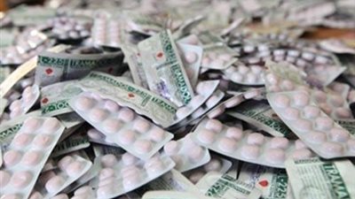 إحباط محاولة تهريب 10 آلاف قرص مخدر في مطار القاهرة