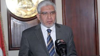 وزير النقل يقرر صرف مكافأة للعاملين بـ