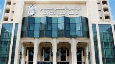 مرصد الأزهر يحلل حادث مسجدي نيوزيلندا: خطاب الكراهية ضد الإسلام وراء الهجمات.. الإعلام الغربي مسئول عما حدث.. هناك ازدواجية في التعامل مع الهجمات الإرهابية.. والجريمة مرحلة جديدة من العنف