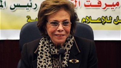 اليوم.. محافظ القاهرة و«التلاوي» يناقشان دور المرأة في القضية السكانية