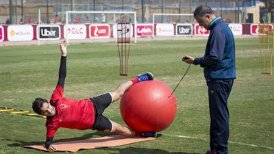 حمدي فتحي يواصل التأهيل في مران الأهلي