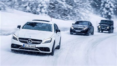 الثلوج مقر لاختبارات سيارة مرسيدس