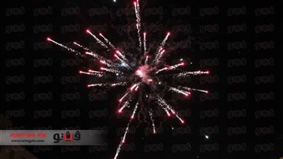 الألعاب النارية تضيء سماء 