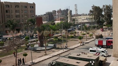 تكثيف أمني بمجمع محاكم المنصورة تزامنا مع محاكمة 62 إرهابيا