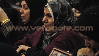 وصول أهالي شهداء 