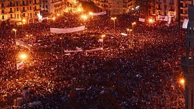 المئات يواصلون الاعتصام بميدان التحرير