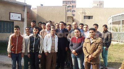 بالصور.. محافظ الشرقية يلتقي نزلاء دار التربية للبنين بالزقازيق