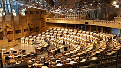 منح الشباب الأسكتلندي من سن 16 عامًا الحق في المشاركة بالاستفتاء على الاستقلال