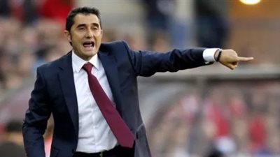 فالفيردي يعلن قائمة برشلونة لمباراة ريـال بيتيس في الليجا