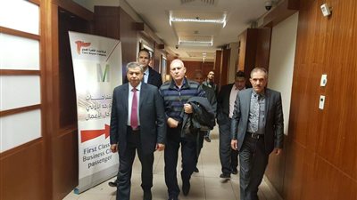 رئيس مصلحة الجمارك يغادر مطار القاهرة متوجها إلى عمان