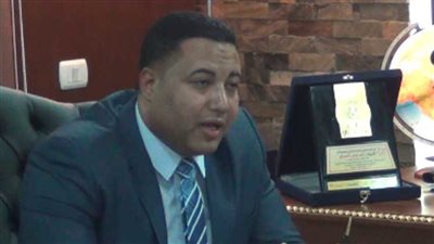 تفاصيل القبض على رئيس شركة «أونست».. 100 بلاغ يتهم «أكرم الصباغ» بالنصب.. استولى على 12 مليون جنيه من المواطنين في شقق الساحل الشمالي وهرب إلى «سوهاج».. وضبط المتهم وترحي