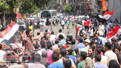 مسيرة شبرا الخيمة تصل مسجد الفتح وتتوجه إلى ميدان التحرير