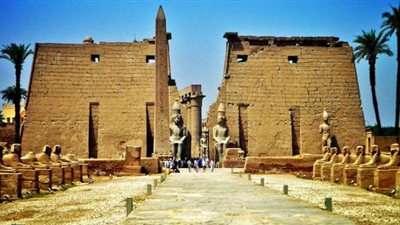 فتح معبد الكرنك أمام الجمهور لمتابعة تعامد الشمس على قدس الأقداس