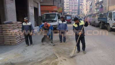 بالصور.. رفع كفاءة شارع الأقصر بشمال الجيزة