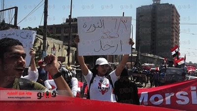 أهالي البيطاش يقطعون طريق مطروح للمطالبة برحيل 