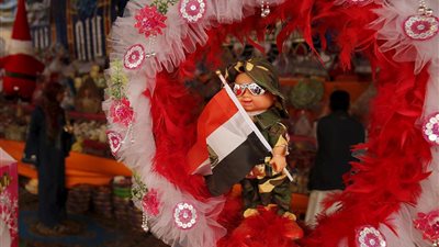 بالصور.. رويترز ترصد مظاهر احتفال المصريين بالمولد النبوي