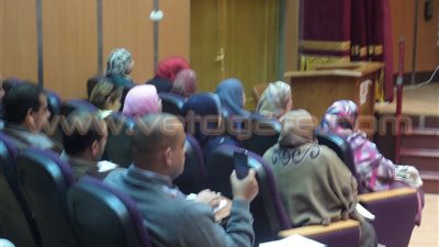بالصور.. بدء مناقشة قانون الخدمة المدنية بمكتبة مصر العامة فى الزقازيق