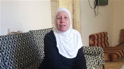 الأم المثالية بشمال سيناء.. قصة كفاح بعد إصابة زوجها بالسرطان (فيديو)