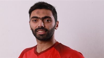 لاعب الأهلي يعود للقاهرة اليوم بعد أداء مناسك العمرة
