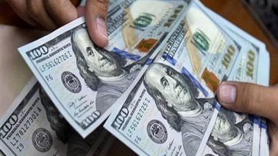 الدولار يسجل أكبر خسارة له أمام الجنيه منذ عامين ويفقد 58 قرشا