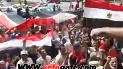 بالفيديو.. تظاهرات ببورسعيد تجوب الشوارع بحثًا عن الإخوان لطردهم من المدينة