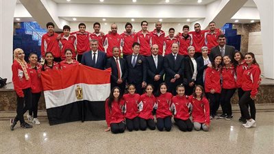 بعثة الجمباز الفني تصل قطر للمشاركة في بطولة كأس العالم