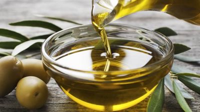 لبشرة دهنية خالية من الشوائب اعتمدي على زيت الزيتون