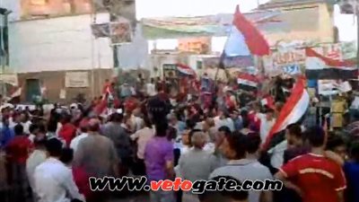 بالفيديو.. تزايد الأعداد المشاركة في اعتصام محافظة الشرقية